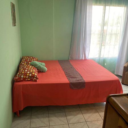 Hostel Casa Marina Puerto Limon Eksteriør bilde