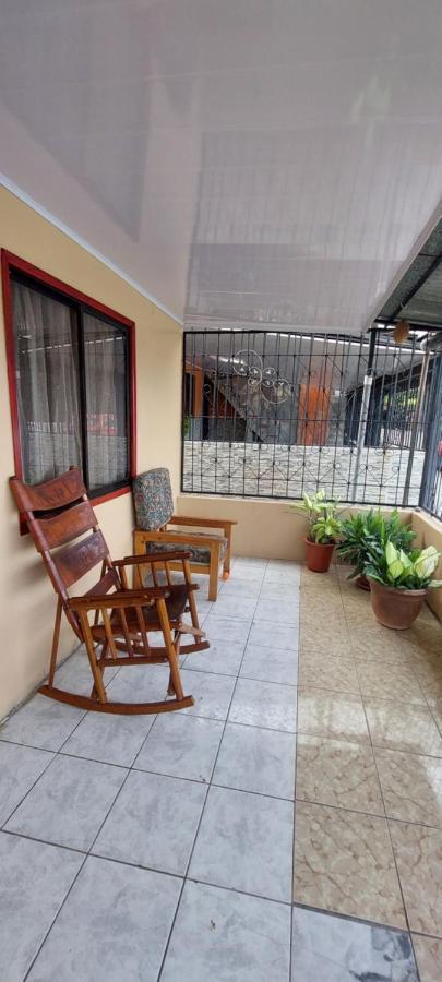 Hostel Casa Marina Puerto Limon Eksteriør bilde