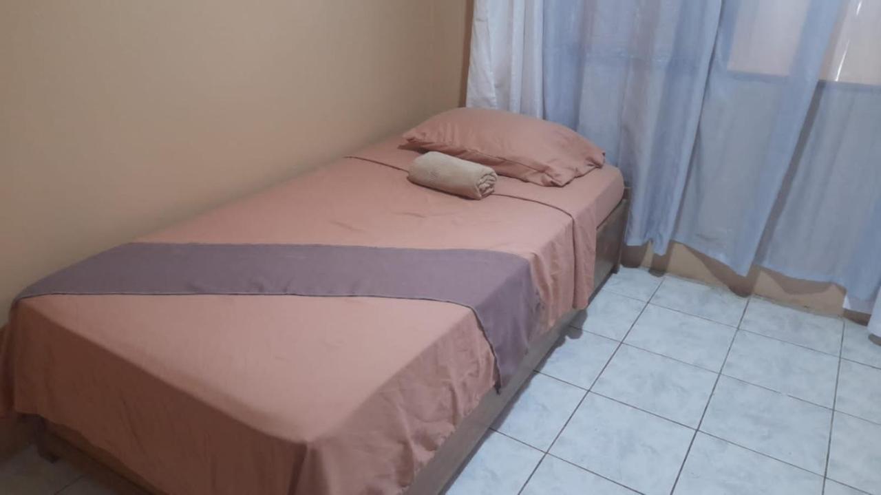 Hostel Casa Marina Puerto Limon Eksteriør bilde