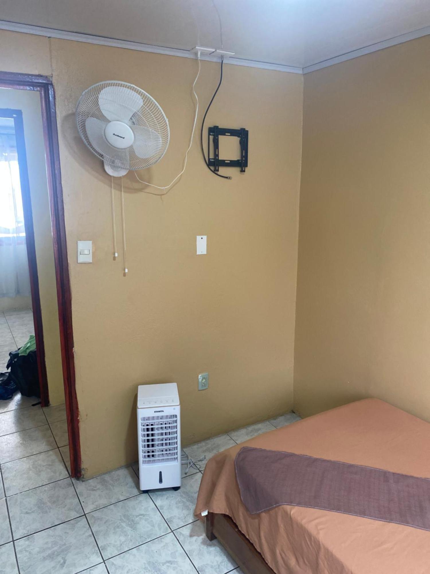Hostel Casa Marina Puerto Limon Eksteriør bilde