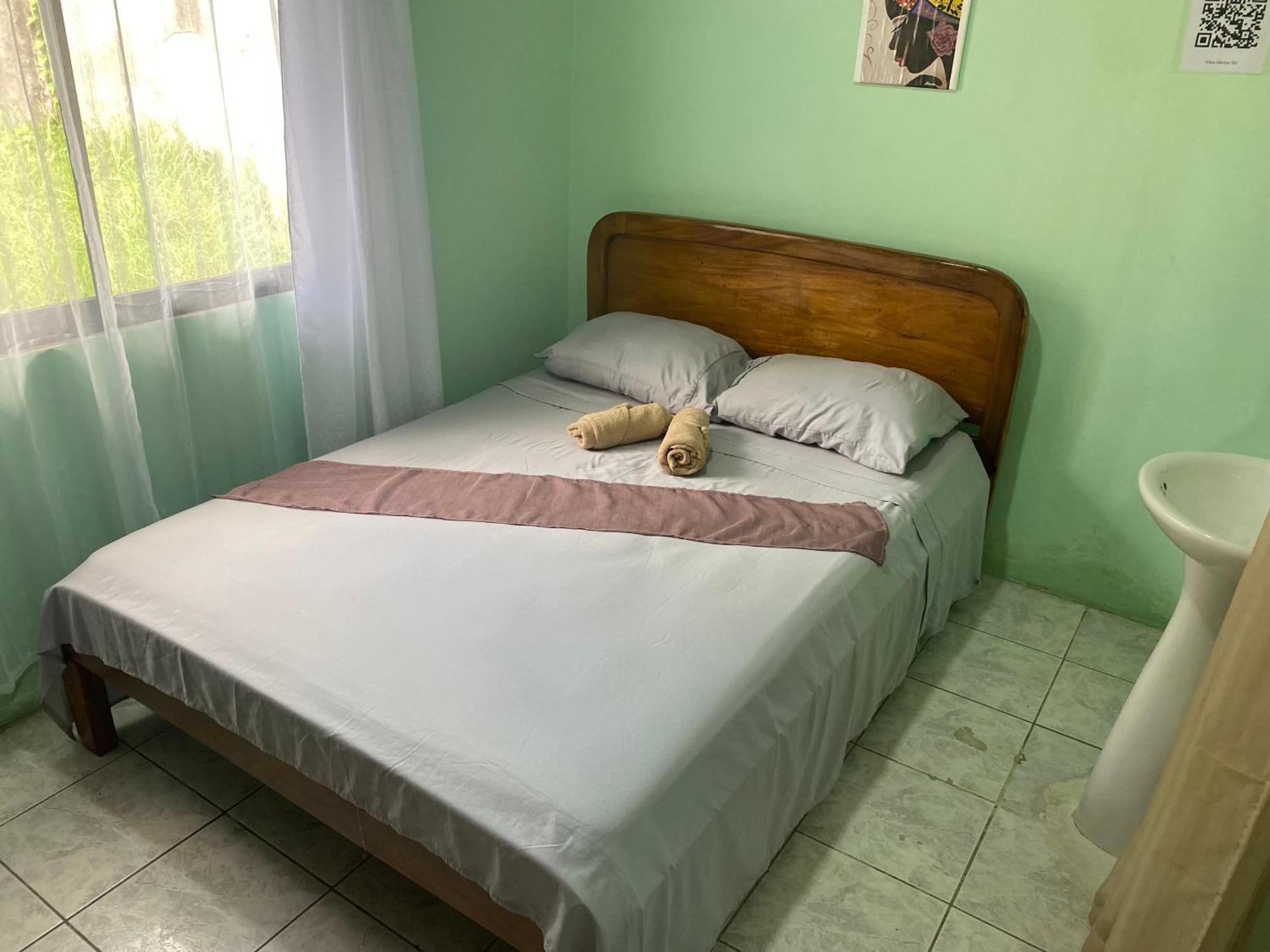 Hostel Casa Marina Puerto Limon Eksteriør bilde